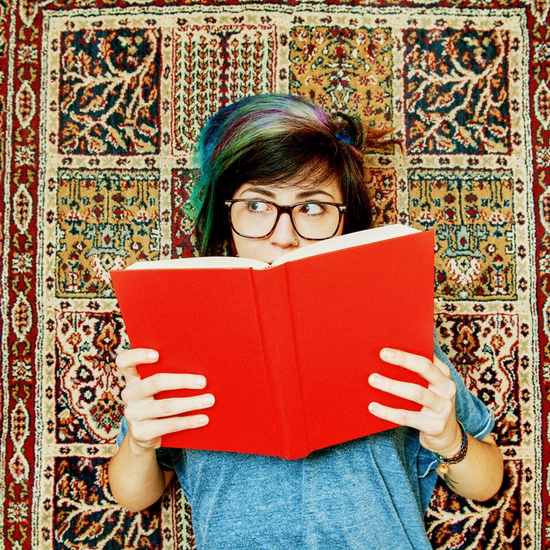 Chica leyendo