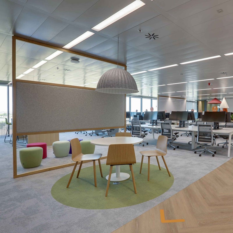 Interior oficina ING