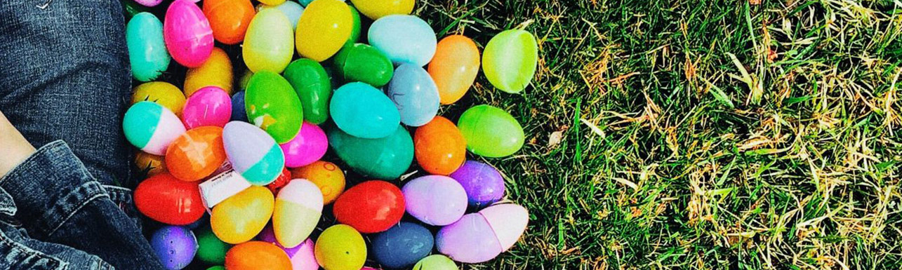 huevos de colores